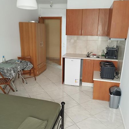 Small Apartment In The Heart Of Piraeus! Notara 43 Exterior photo